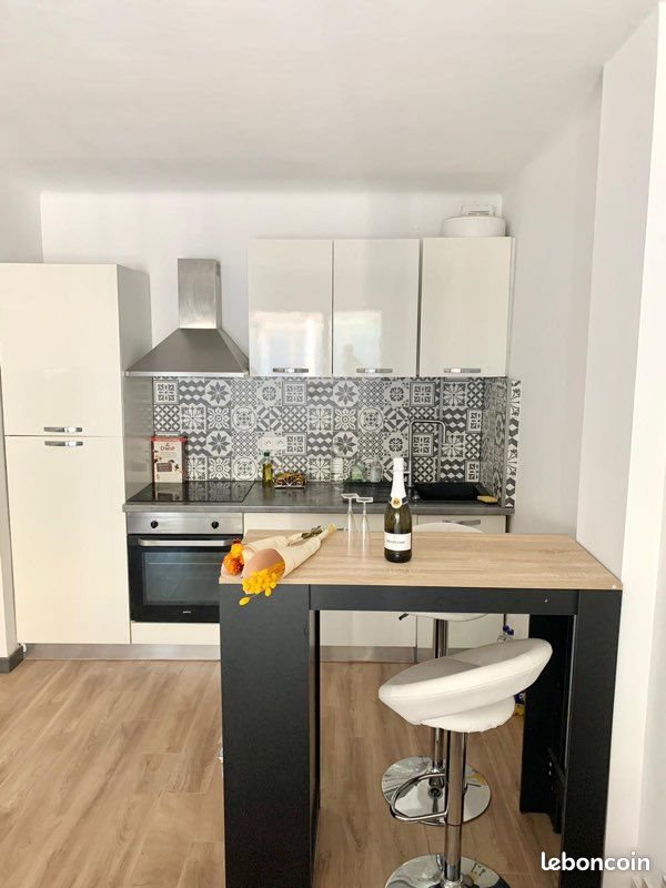 Appartement à louer, 26m², Antibes