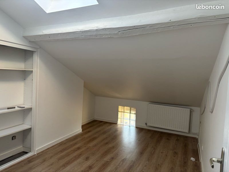 Appartement à louer, 70m², Villars
