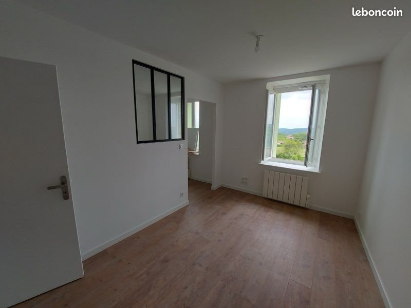 Appartement à louer, 31m², Saint-Georges-en-Couzan