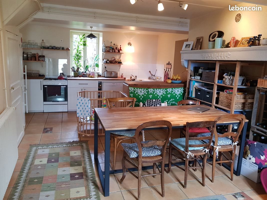 Maison à louer, 130m², Egliseneuve-près-Billom