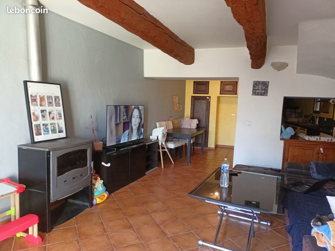 Maison à louer, 110m², Cadenet