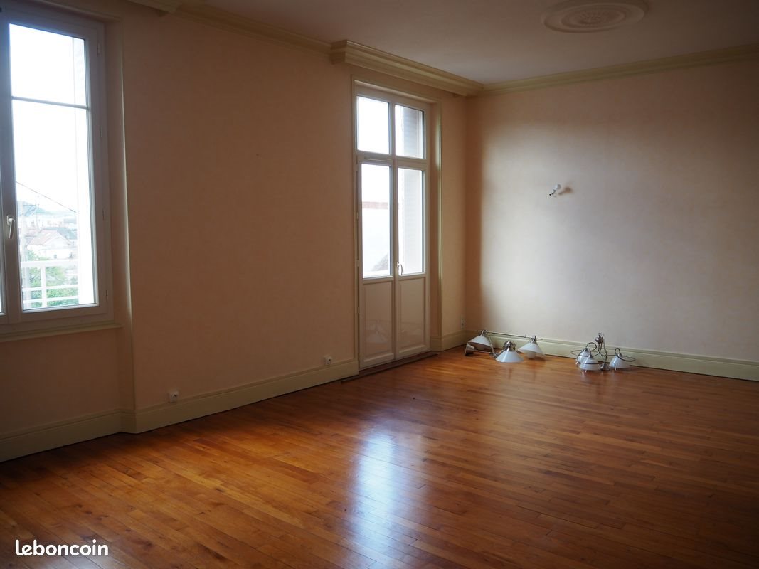 Appartement à louer, 77m², Montluçon