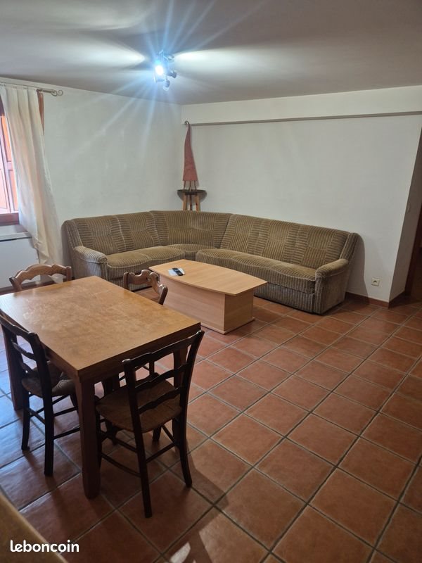 Appartement à louer, 77m², Laroque-des-Albères