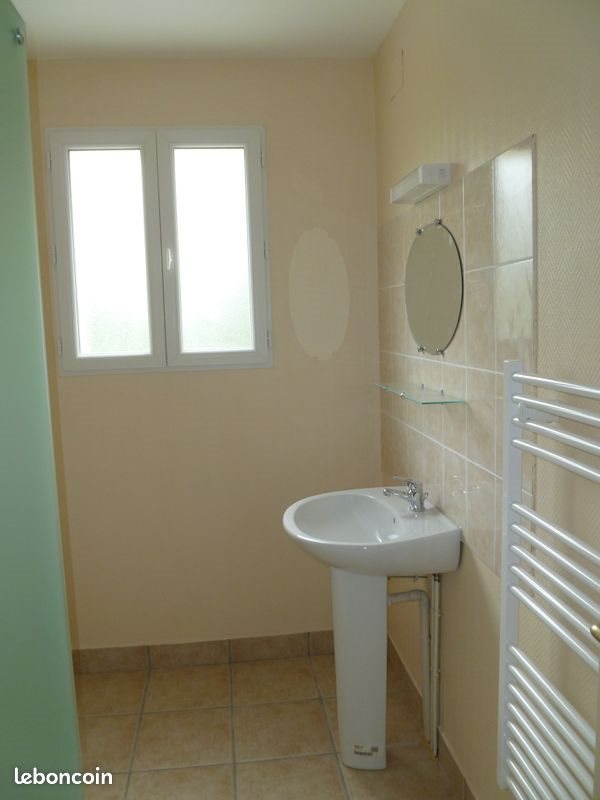 Maison à louer, 92m², Chénérailles