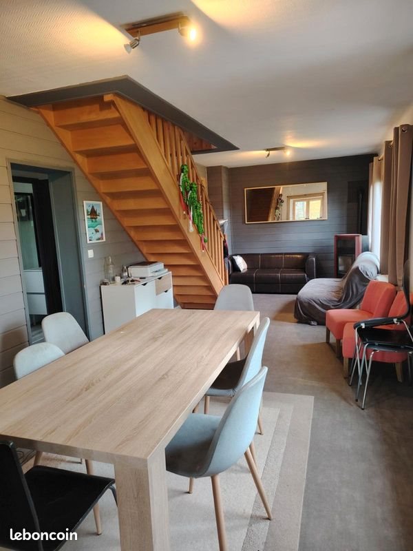 Maison à louer, 150m², Gex