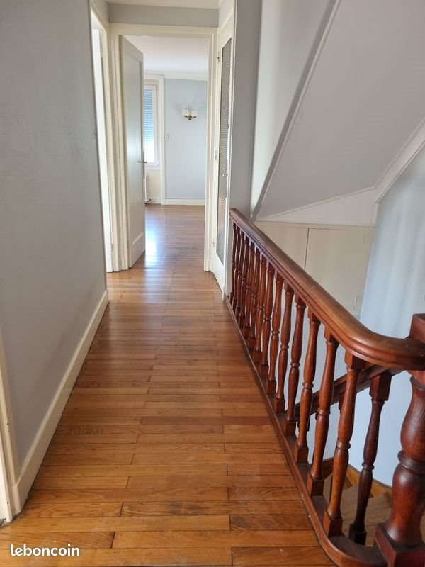 Appartement à louer, 118m², Sury-le-Comtal