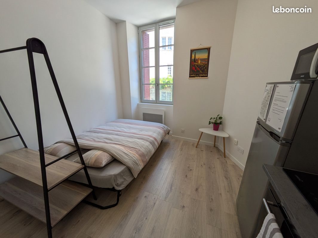 Appartement à louer, 20m², Tournon-sur-Rhône