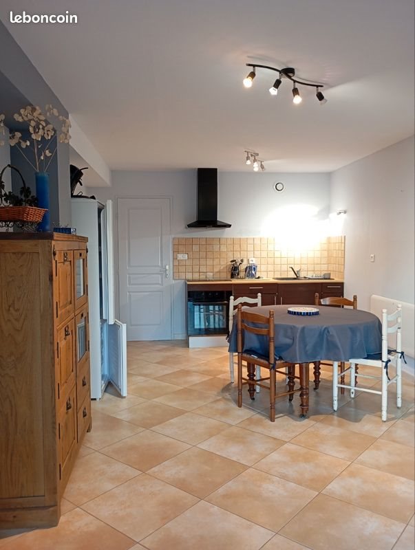 Appartement à louer, 44m², Vailhauquès