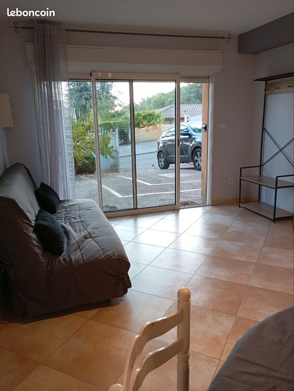 Appartement à louer, 44m², Vailhauquès