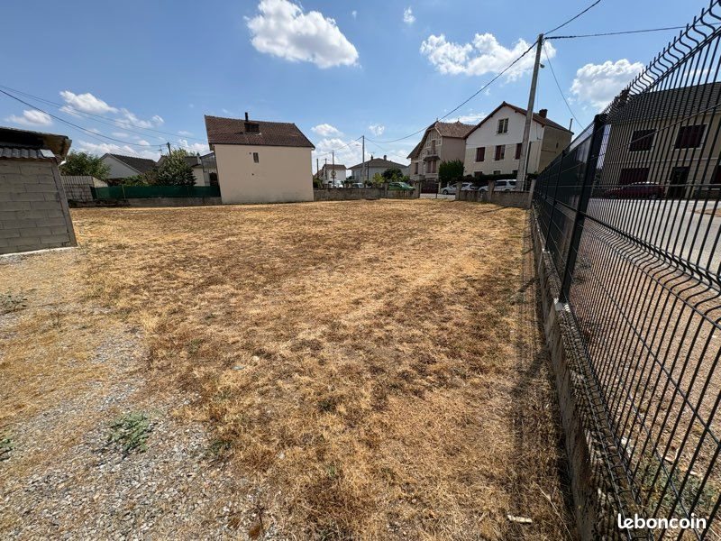 Maison à vendre, 1500m², Domérat