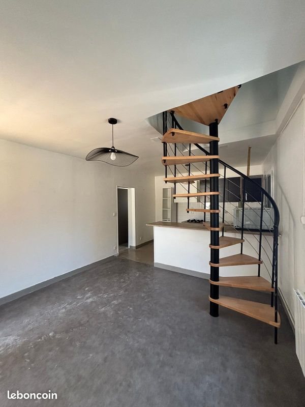 Appartement à louer, 45m², Rochy-Condé