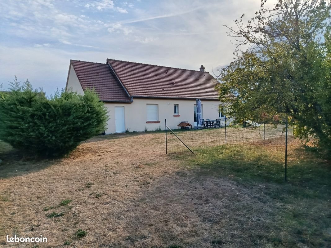 Maison à louer, 90m², Auzouer-en-Touraine