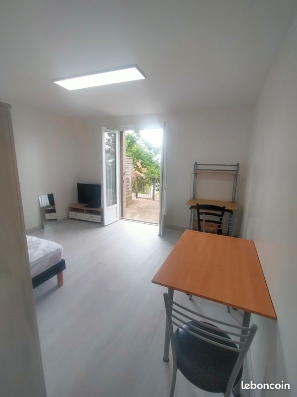 Appartement à louer, 25m², Angoulême