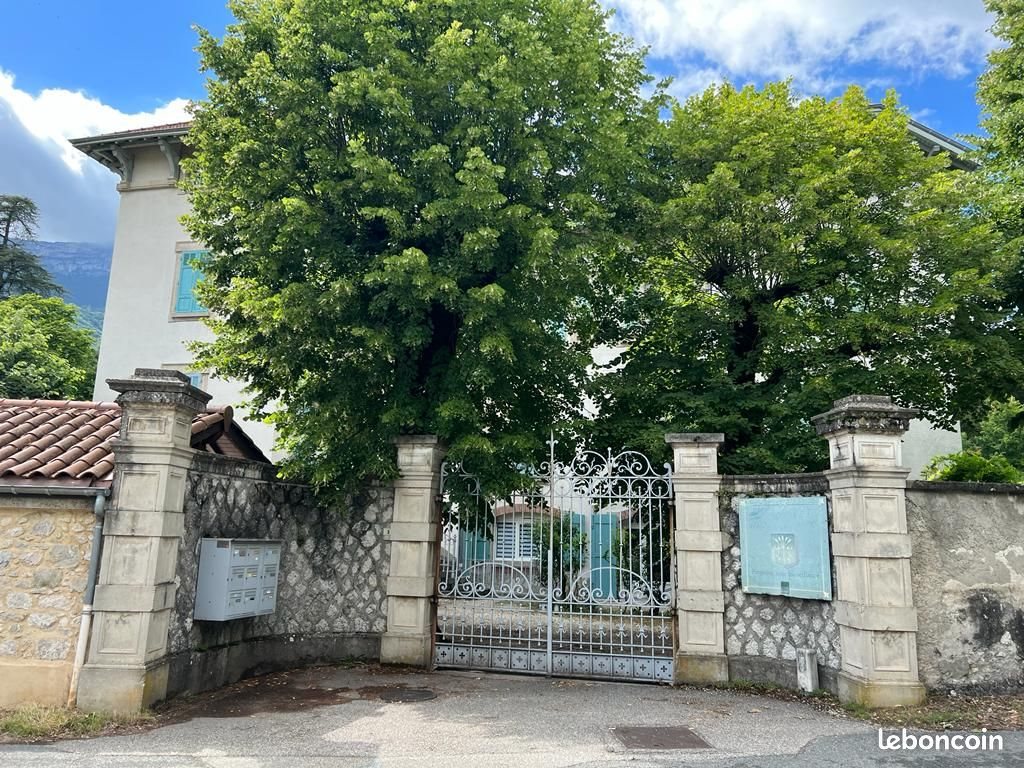 Appartement à louer, 105m², Claix