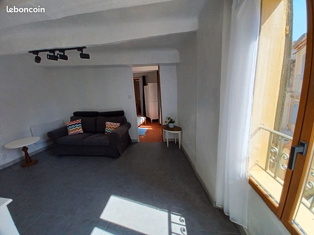 Appartement à louer, 35m², Marignane