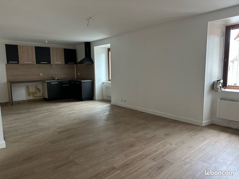 Appartement à louer, 55m², Saint-Mamet-la-Salvetat
