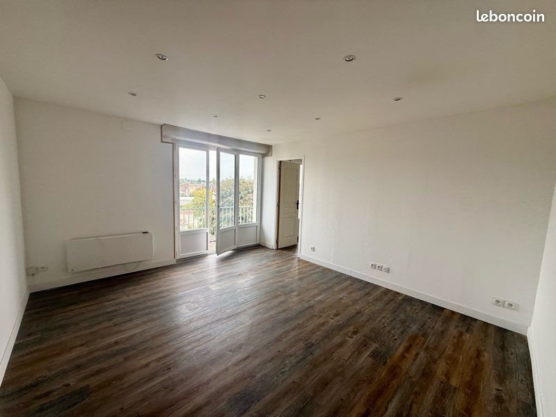 Appartement à louer, 70m², Moulins
