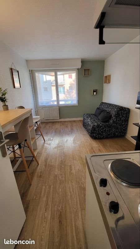 Appartement à louer, 17m², Cergy