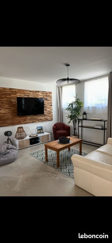 Maison à louer, 75m², Neulliac