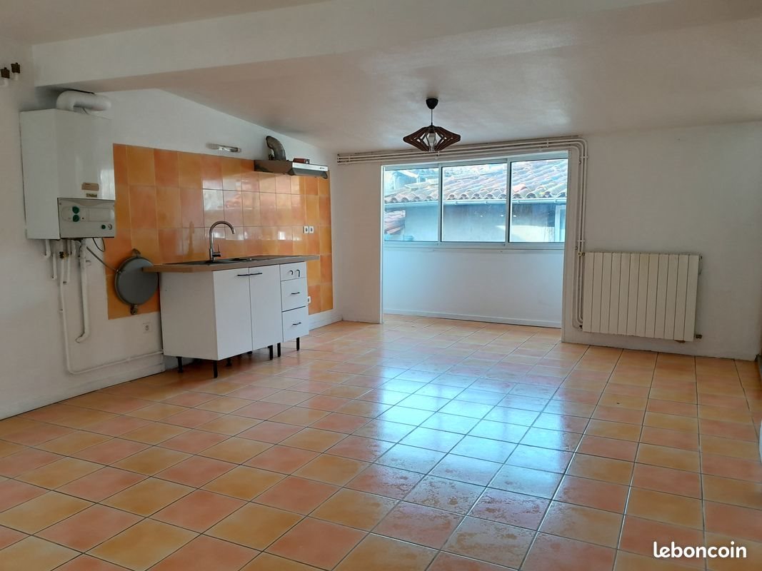 Appartement à louer, 65m², Foix
