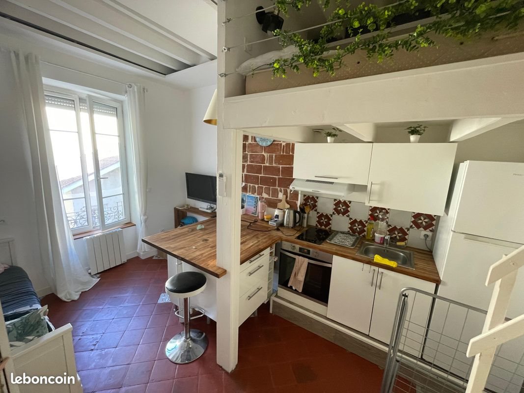 Appartement à louer, 18m², Oullins