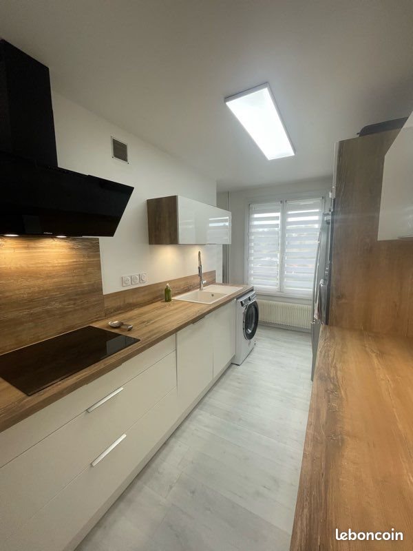 Appartement à vendre, 97m², Saint-Genis-Laval