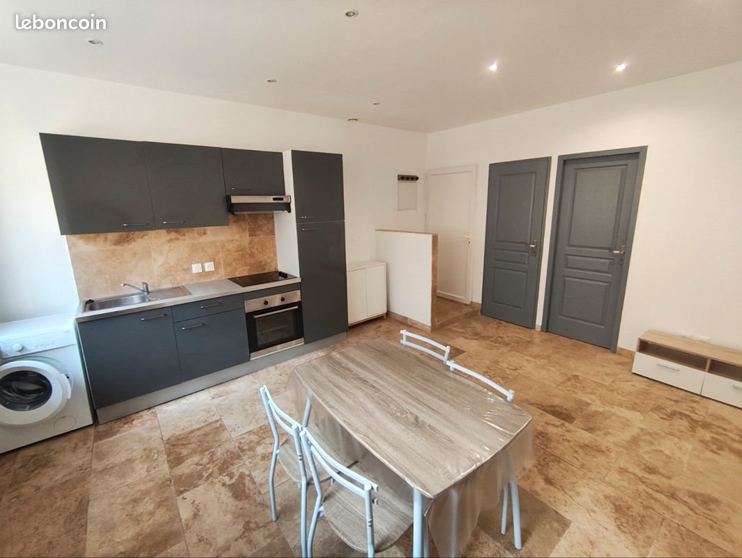 Appartement à louer, 35m², Orange