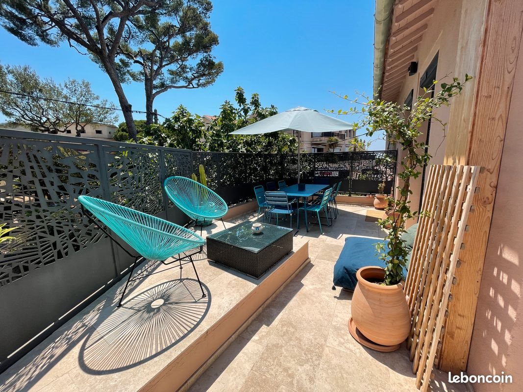 Appartement à louer, 146m², Saint-Cyr-sur-Mer
