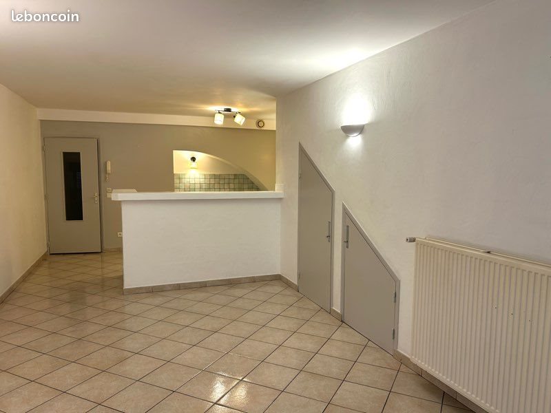 Appartement à louer, 70m², Allex