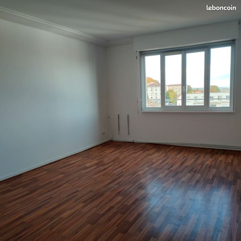 Appartement à louer, 70m², Angoulême