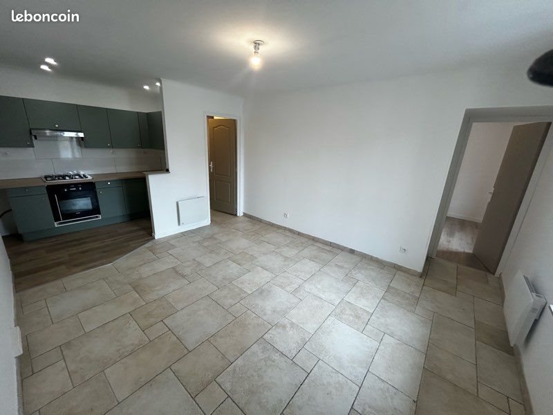 Appartement à louer, 41m², Almenêches
