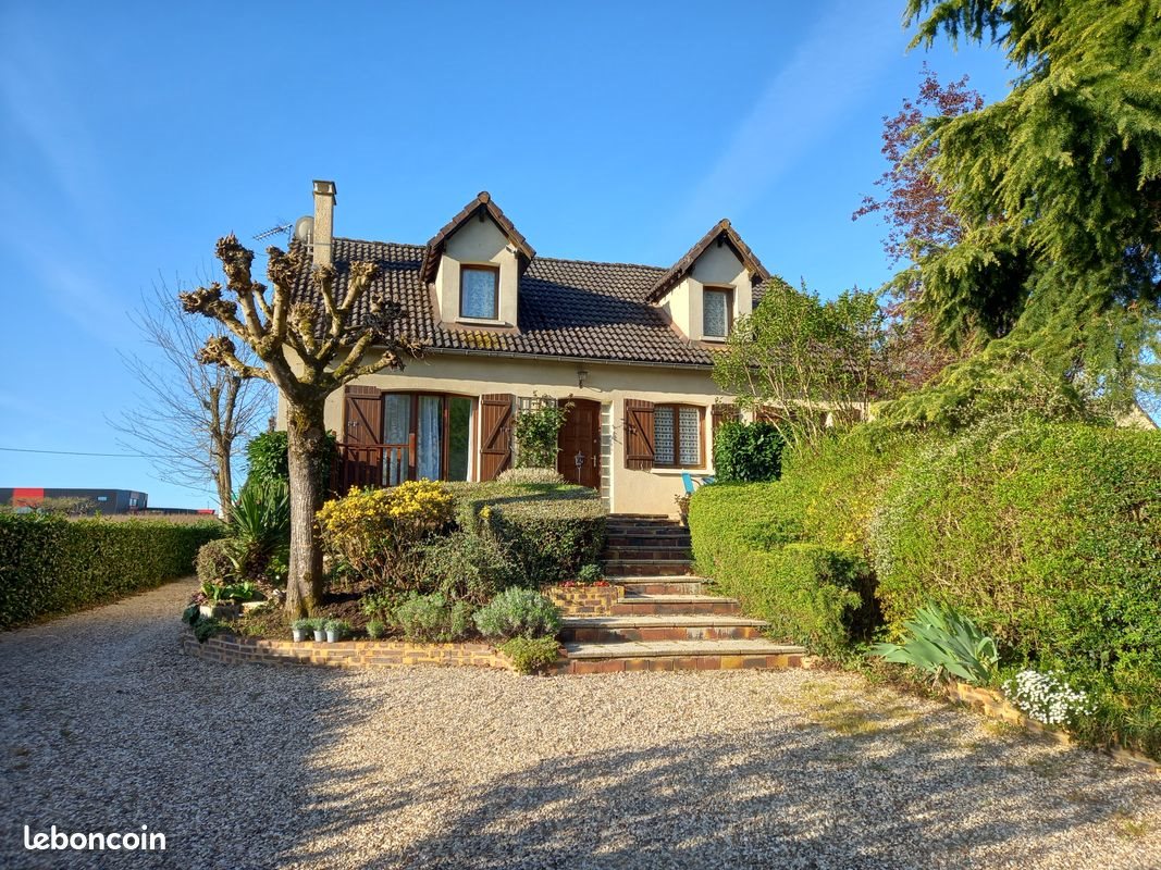 Maison à vendre, 160m², Pourrain
