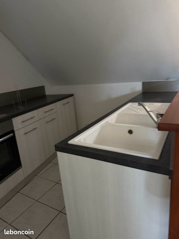 Appartement à louer, 45m², Suèvres