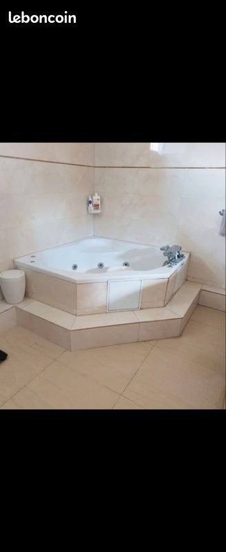 Maison à vendre, 177m², Fosses