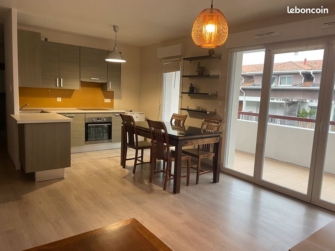 Appartement à louer, 61m², Hendaye