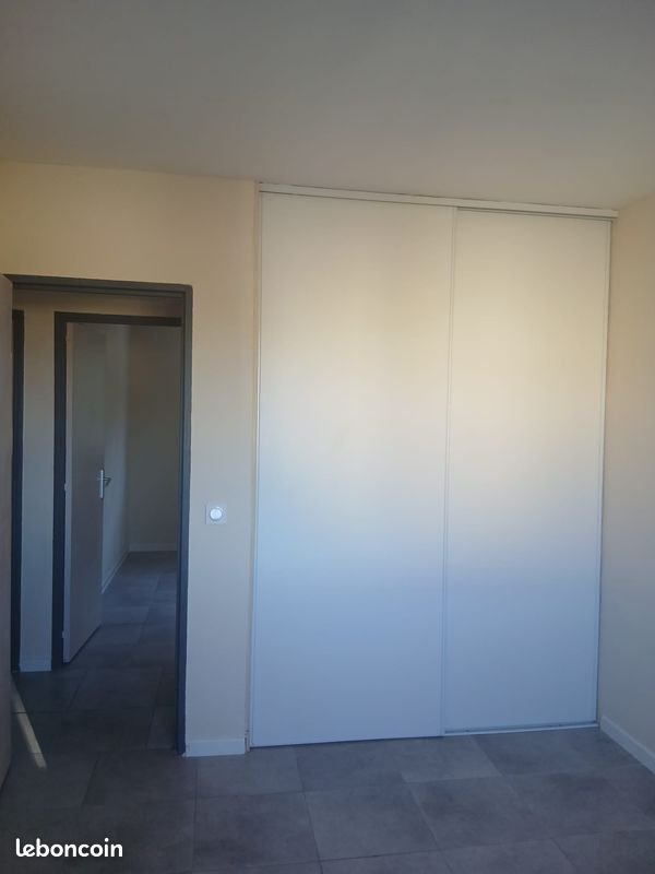 Appartement à louer, 57m², Peyruis