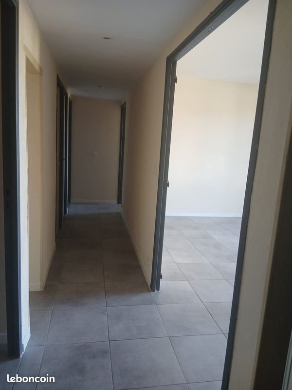 Appartement à louer, 57m², Peyruis