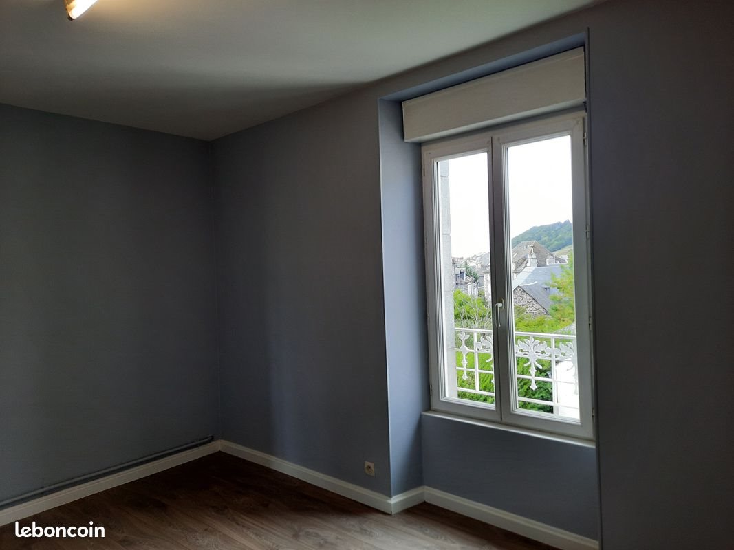 Appartement à louer, 71m², Riom-ès-Montagnes