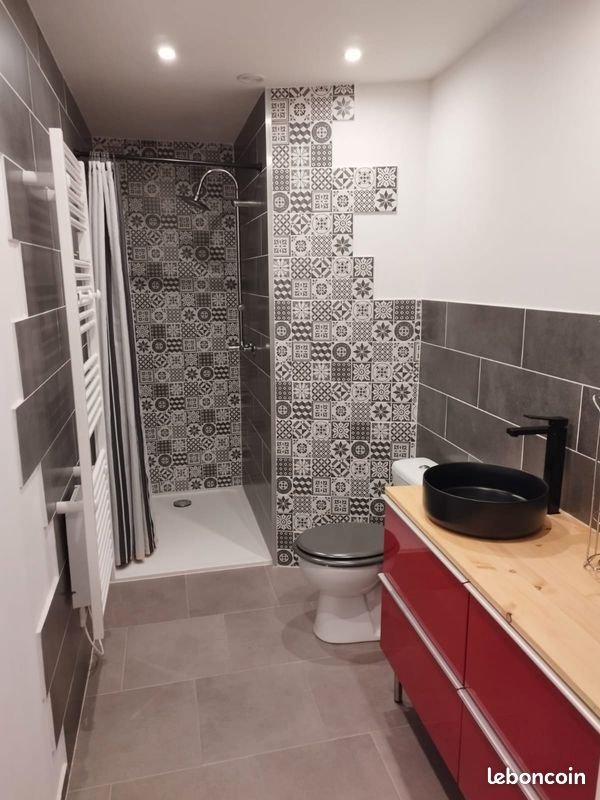 Appartement à louer, 52m², Saint-Jeures
