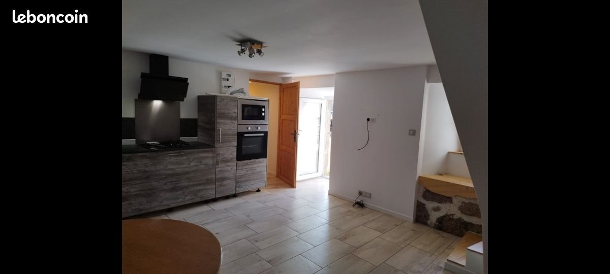 Appartement à louer, 52m², Saint-Jeures