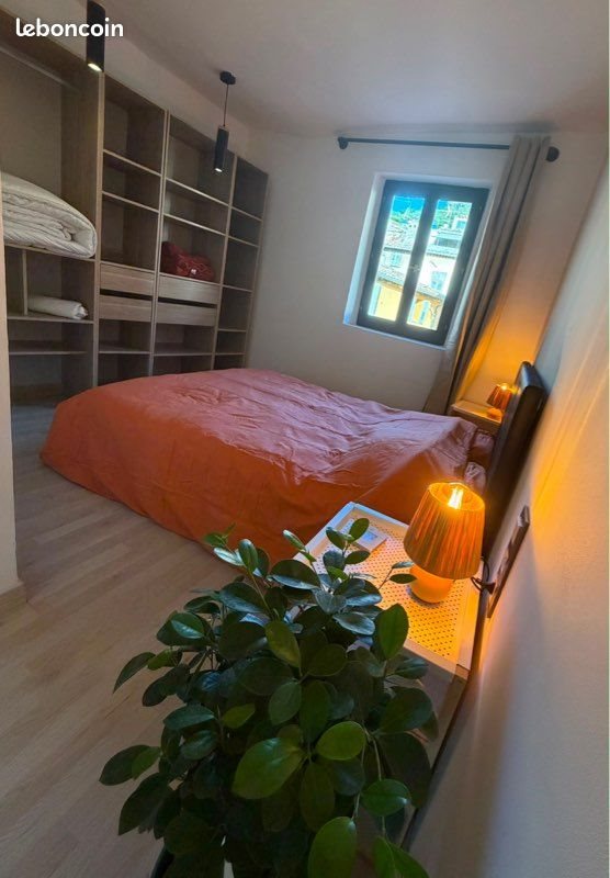 Appartement à louer, 45m², Grasse