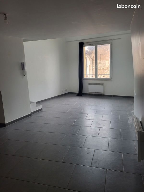 Appartement à louer, 73m², Tourves