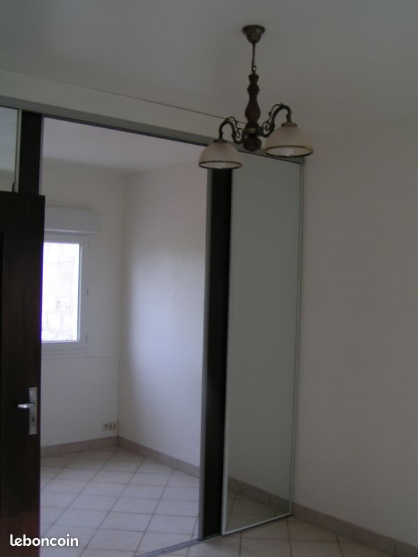 Appartement à louer, 32m², Saintes