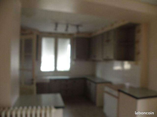 Appartement à louer, 100m², Terrasson-Lavilledieu