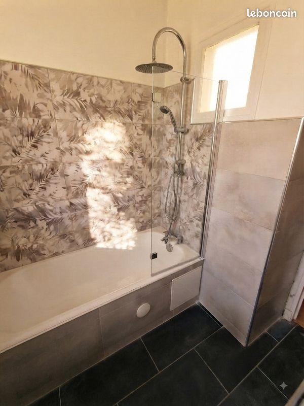 Appartement à louer, 84m², Privas