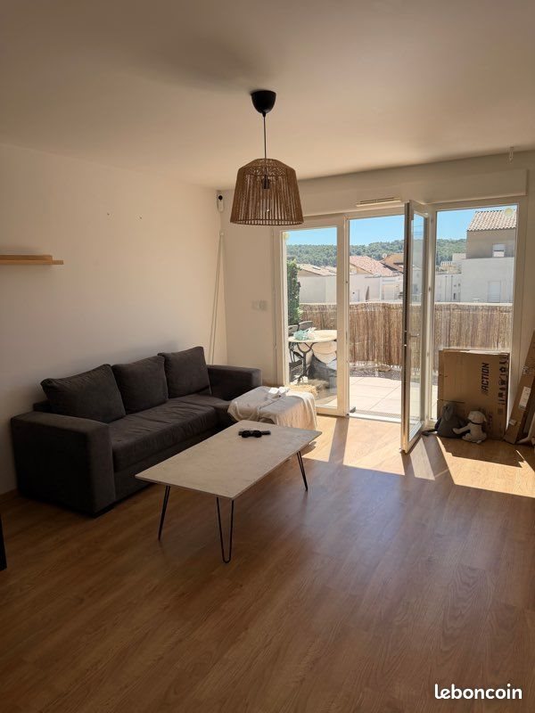 Appartement à louer, 46m², Meyreuil
