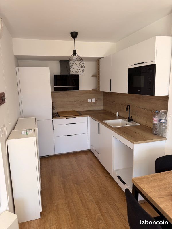 Appartement à louer, 46m², Meyreuil