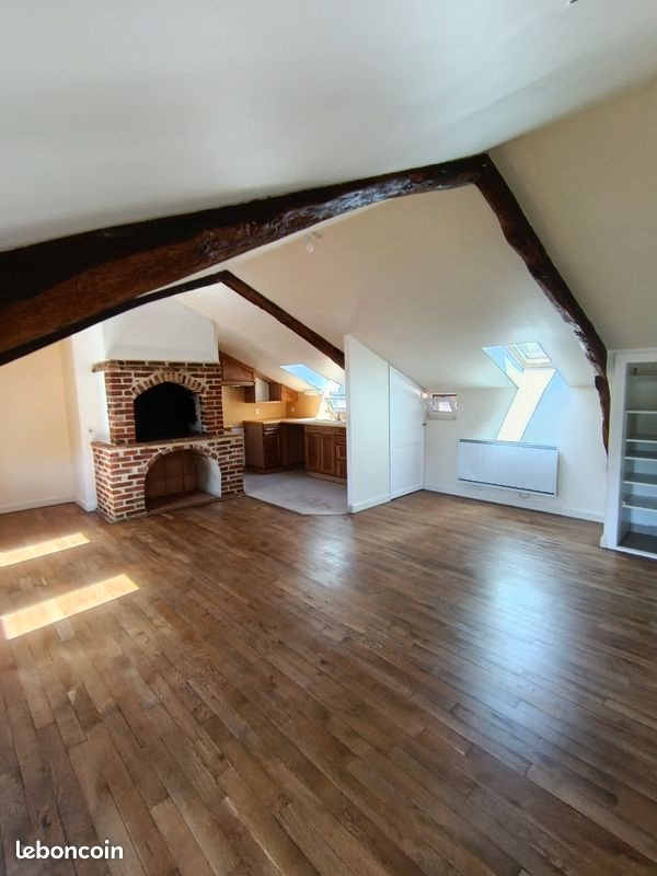 Appartement à louer, 65m², Maurs