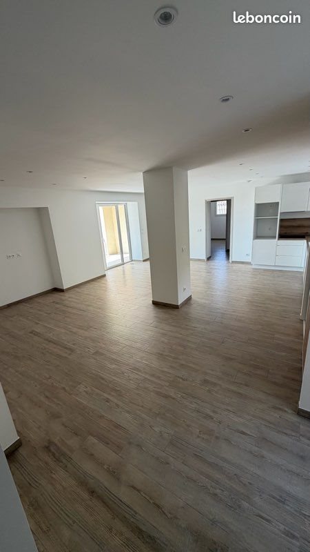 Appartement à louer, 70m², Grasse