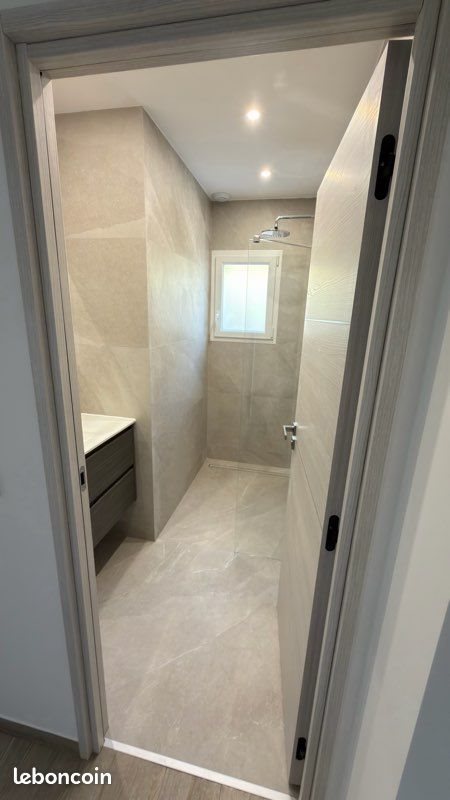 Appartement à louer, 70m², Grasse